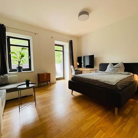 Charmante Wohnung Im Gruenen Leipzig Exterior photo